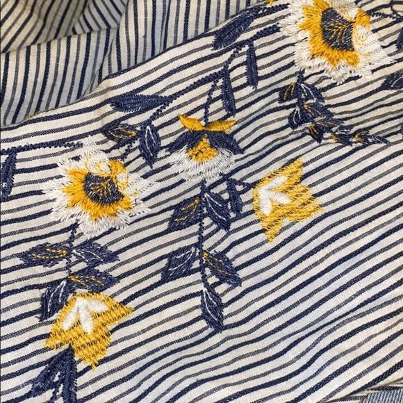 ✨ J.Jill Embroidered 3/4-Sleeve Tunic✨ - Picture 9 of 9